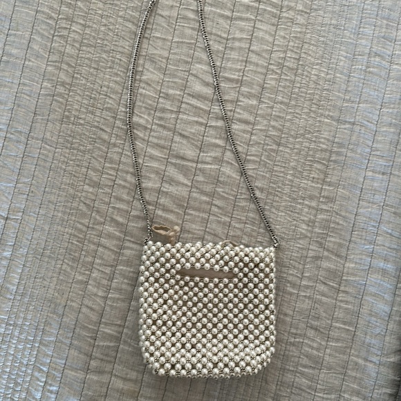 Pearl cross body bag. Perfect for the bride - Picture 3 of 5